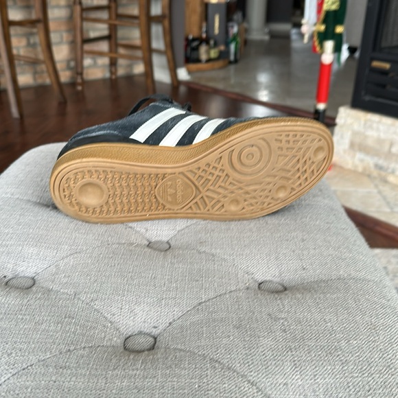 Vintage Adidas Busenitz skateboarding shoes - Picture 5 of 12